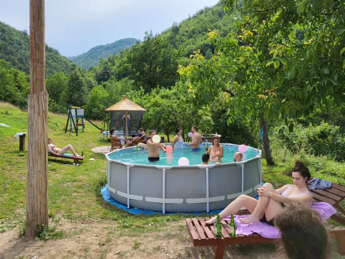 Seosko Domacinstvo „Gabar” Villa Custica Luaran gambar